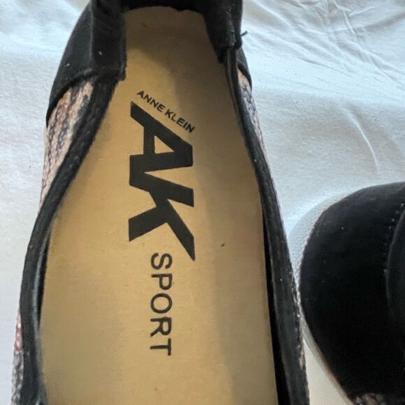 Anne Klein Loafers leopard cheetah print sparkle size 8 like new condition - Picture 7 of 16